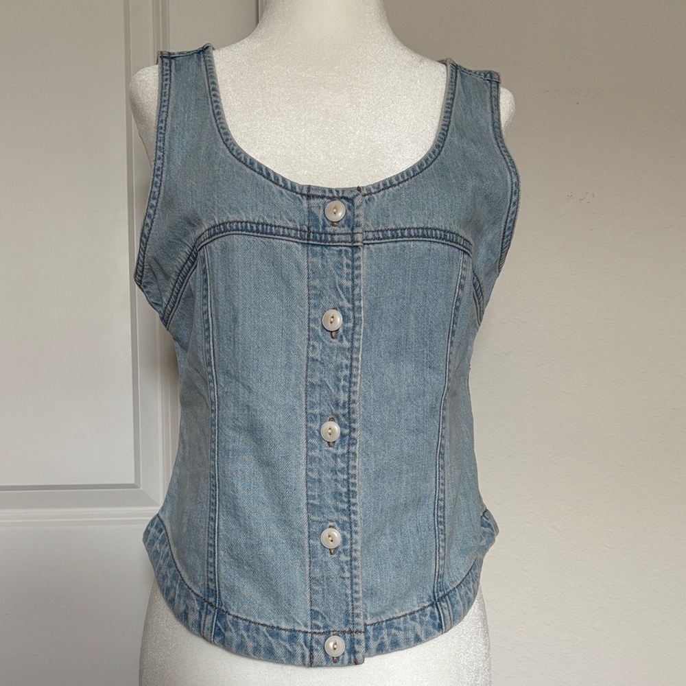 Madewell Denim button front vest Fitzgerald wash light  Blue Denim Button Tank - Picture 2 of 7